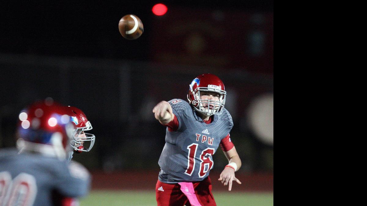 
Grapevine quarterback Alan Bowman passes to an open receiver against Carter-Riverside last October.
