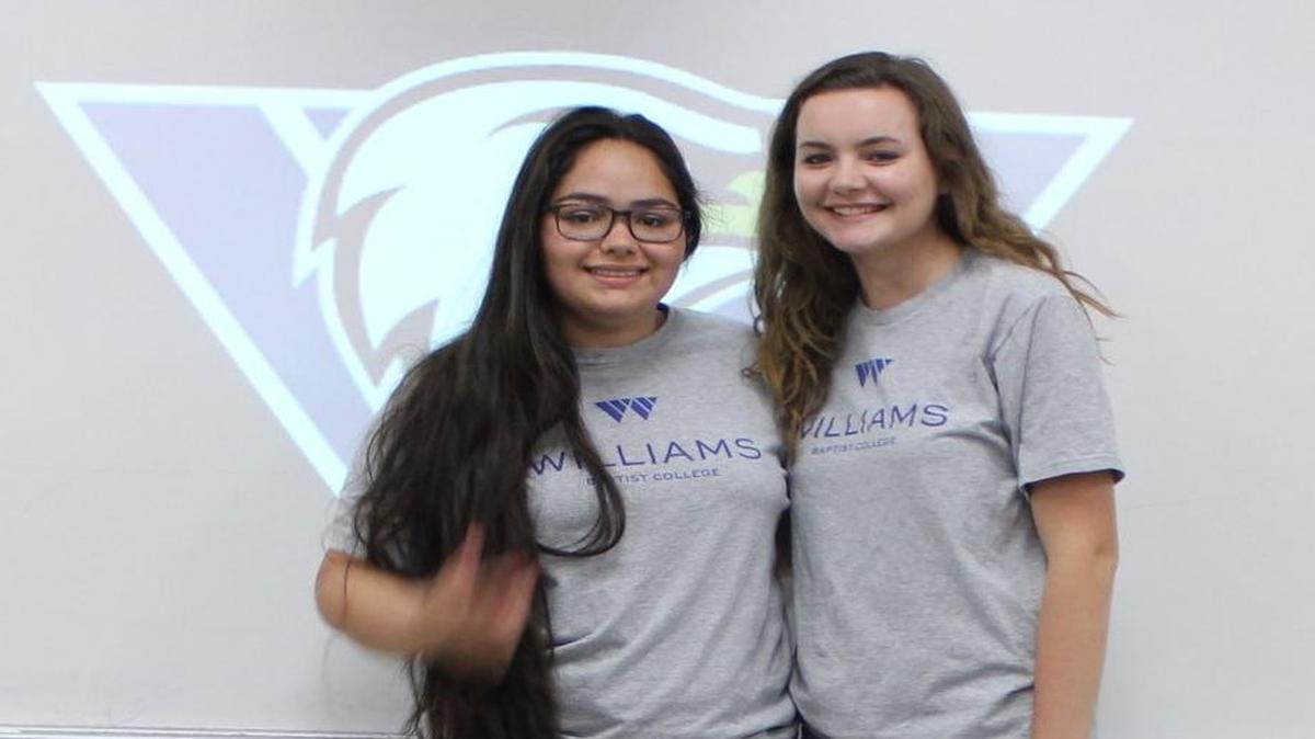 MaiLeAna and Summer Bruce, sisters who golf for L.D. Bell, have signed to play at the same college.
