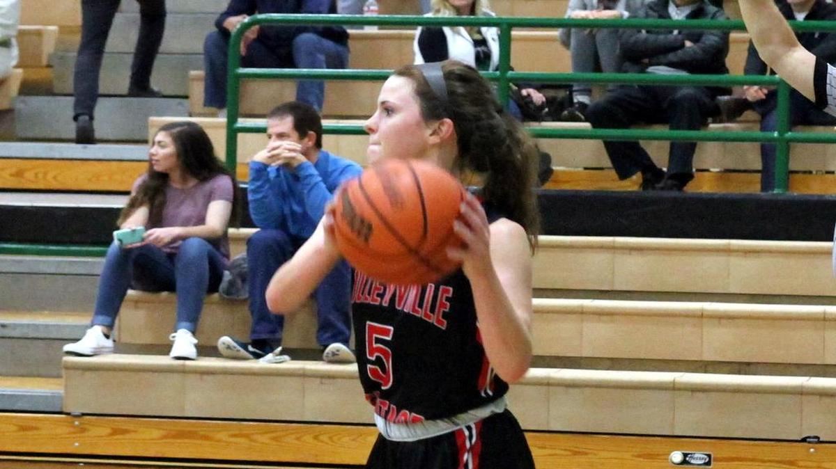 Hannah Verdi learned a lot about the point guard position last season as she sat out with an injury.
