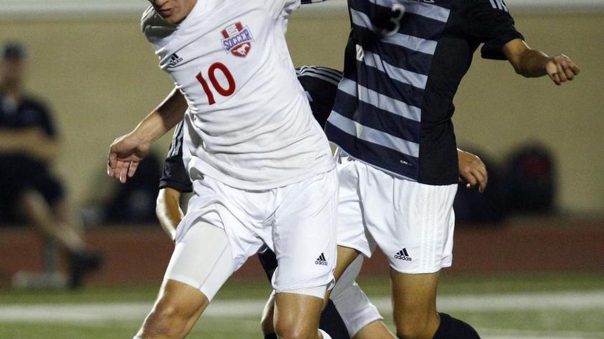 Chad Sahinkaya, left, has elected to play his senior year for Grapevine High rather than an academy team.