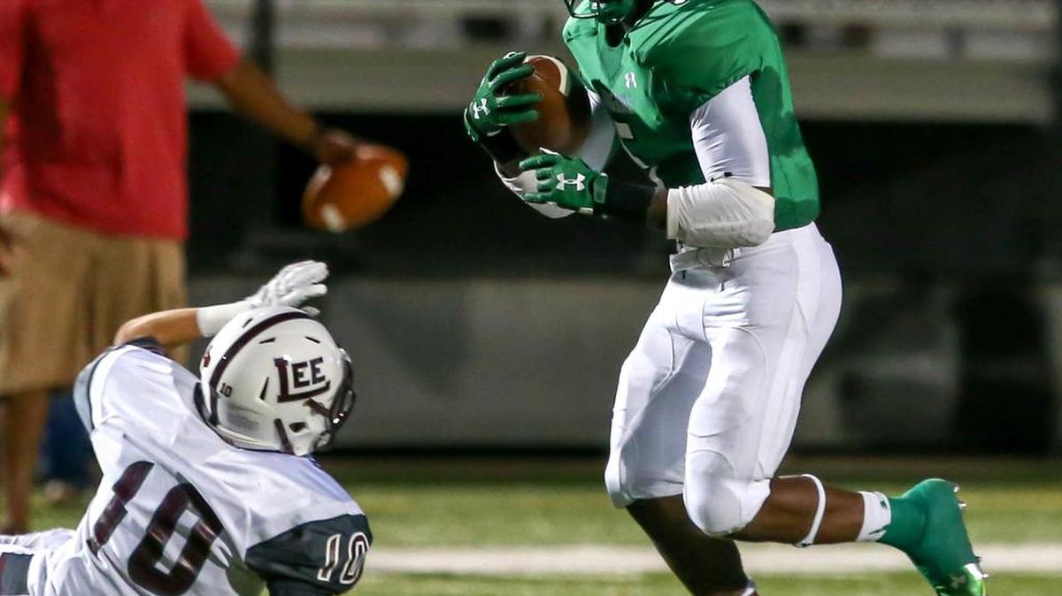 Carroll’s Shemar Coleman (5) rushed for 146 yards and three touchdowns and caught a touchdown pass against Colleyville Heritage.