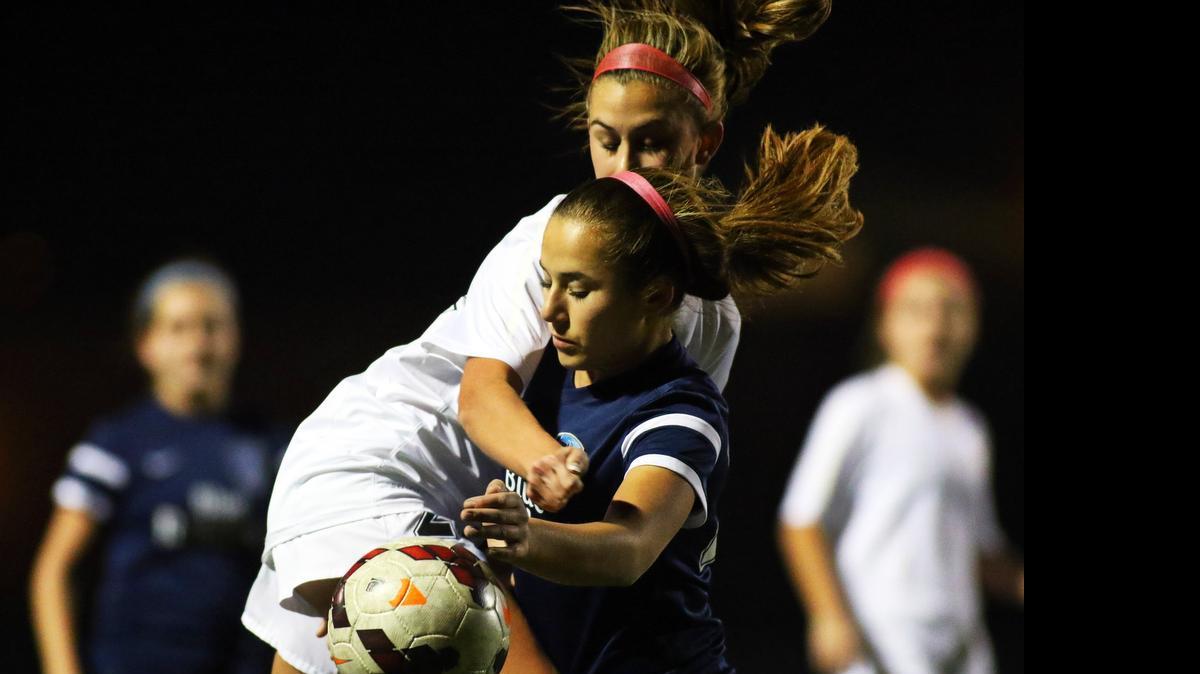 
Bell’s Erin Keohane, right, was her team’s Newcomer of the Year last season and also made the all-district honorable mention team.
