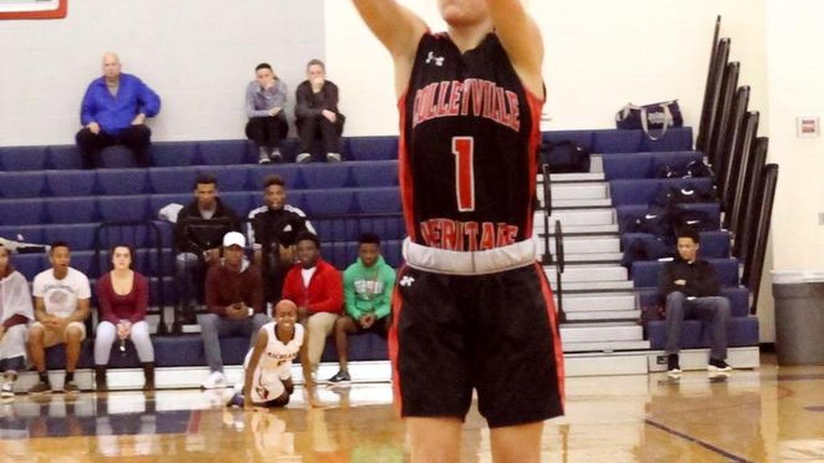 McKinley Charles shoots against Richland in recent play.