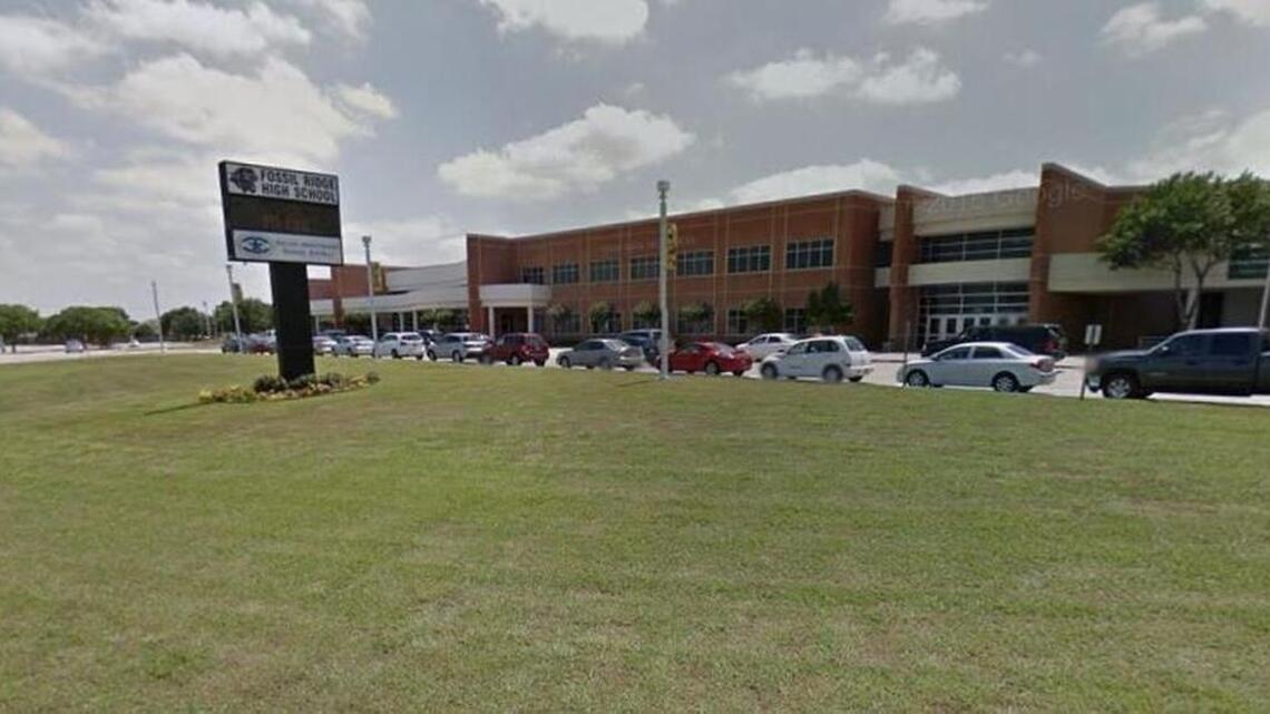 Bomb Squad finds no threat after explosives report at Keller district high school