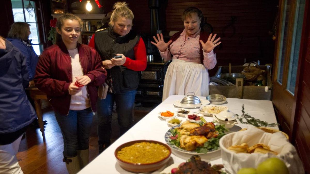 Nash Farm is offering a Victorian Christmas. Visitors see a festive dinner as they experience how Grapevine’s earliest settlers celebrated Christmas in Texas during the latter part of the 19th century.