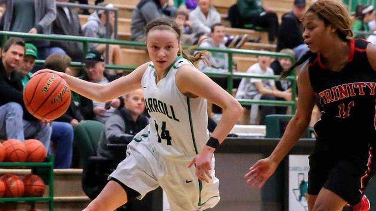 Former Southlake Carroll point guard Kennedy Leonard (14)