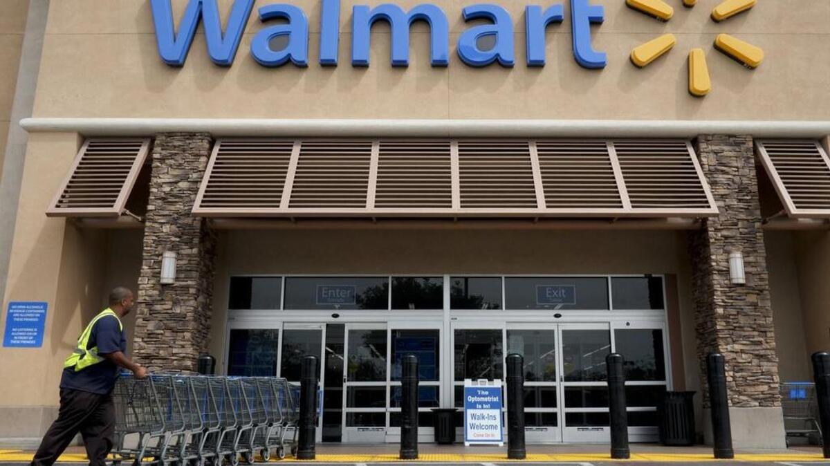 A Walmart greeter in Corsicana was stabbed Monday, according to Corsicana police. The victim was released from the hospital and the suspect was arrested later Monday.