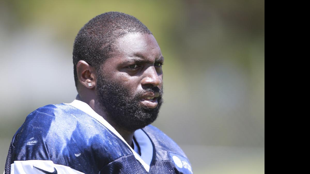 
Jay Ratliff was a four time Pro Bowler with the Dallas Cowboys who now plays for the Chicago Bears.

