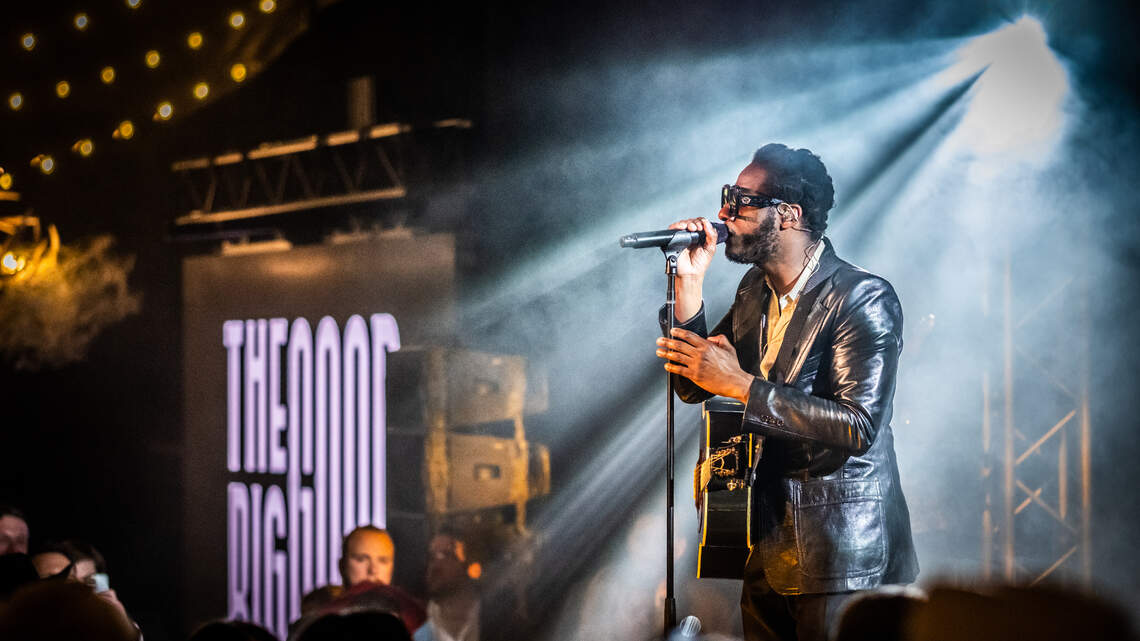 Leon Bridges says coffee shop near his Fort Worth home inspired his latest single