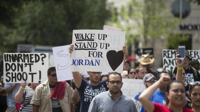 Marchers in Dallas, Texas, protest police brutality on June 17 | Fort ...