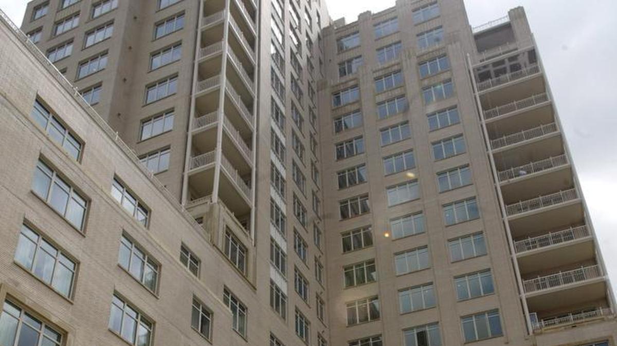 The Ritz-Carlton is near downtown Dallas.