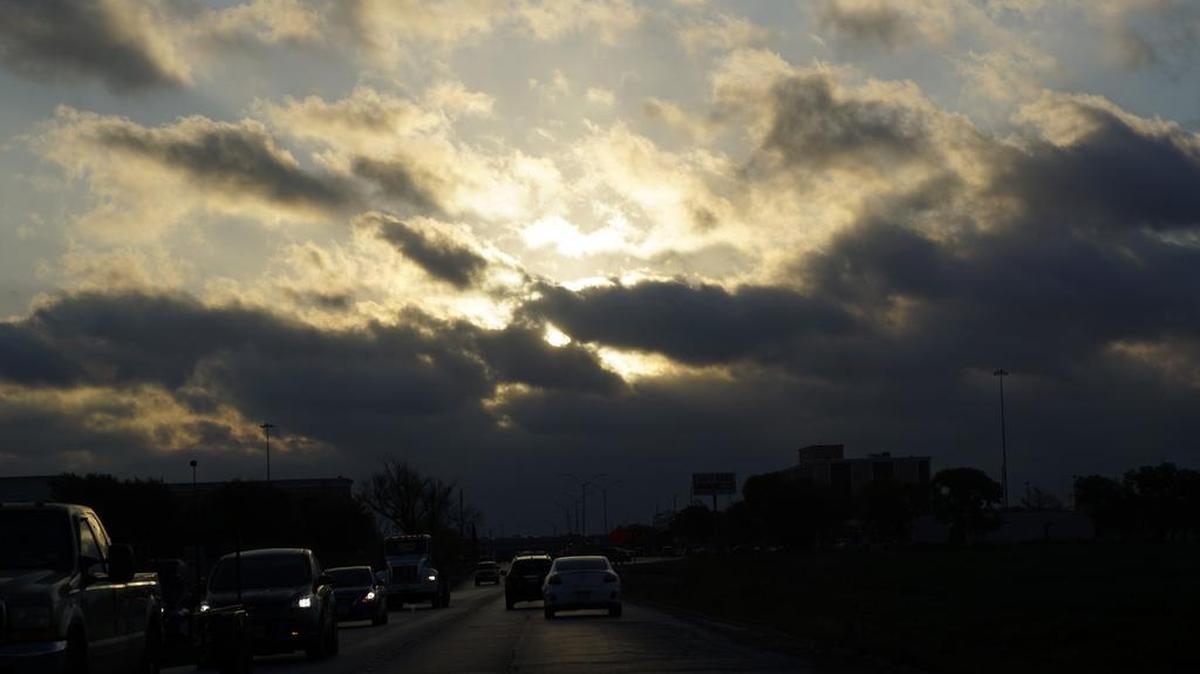 North Texas students braved temperatures ranging between 10-15 degrees when they prepared for school Wednesday morning.