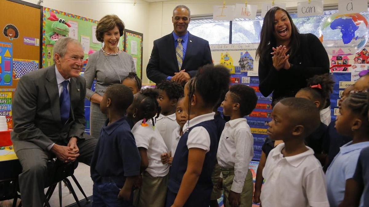 The Dallas-based George W. Bush Institute is working to help train strong school leaders in the Fort Worth school district.