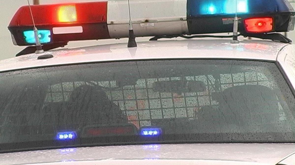 An armed bandit robbed two east Fort Worth stores Sunday morning within an hour.