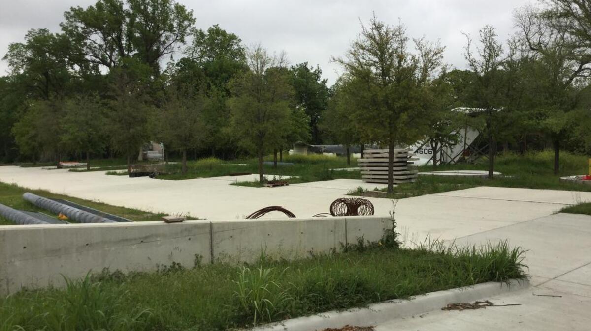 Tarrant Regional Water District hires contractor to complete Airfield Falls Trailhead in Westworth Village.