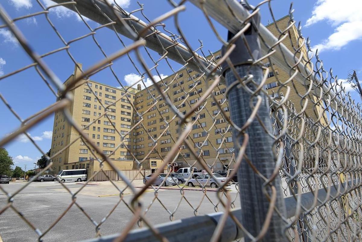 Westchester Plaza, near downtown Fort Worth, has told its residents to move out by Aug. 10. Residents were given a month’s notice to move.