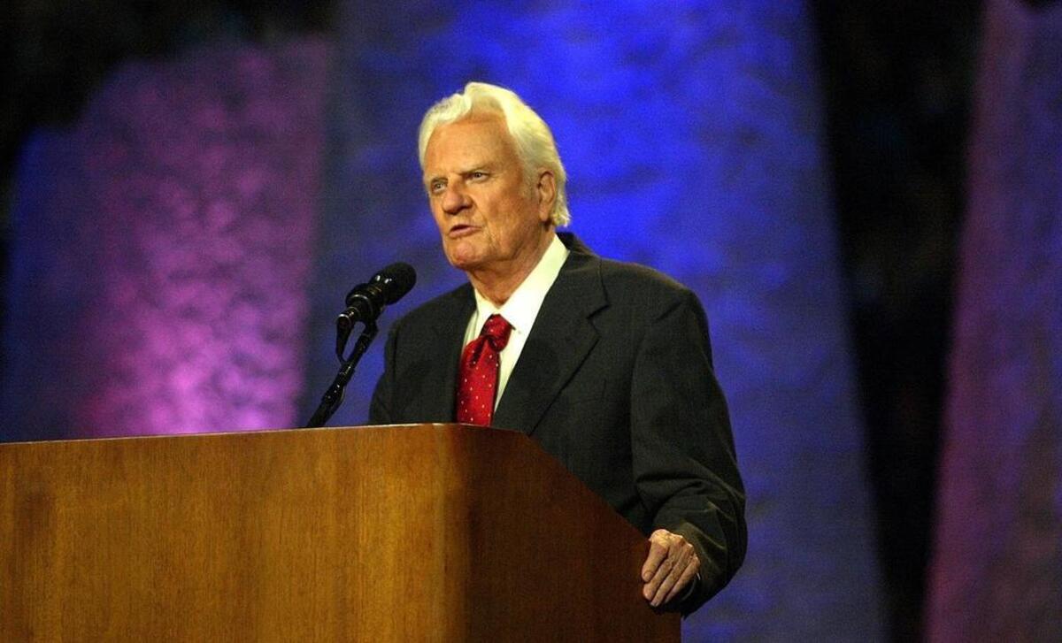 Billy Graham delivering a message Texas Stadium on Oct. 20, 2002, during his final revival in the DFW area.