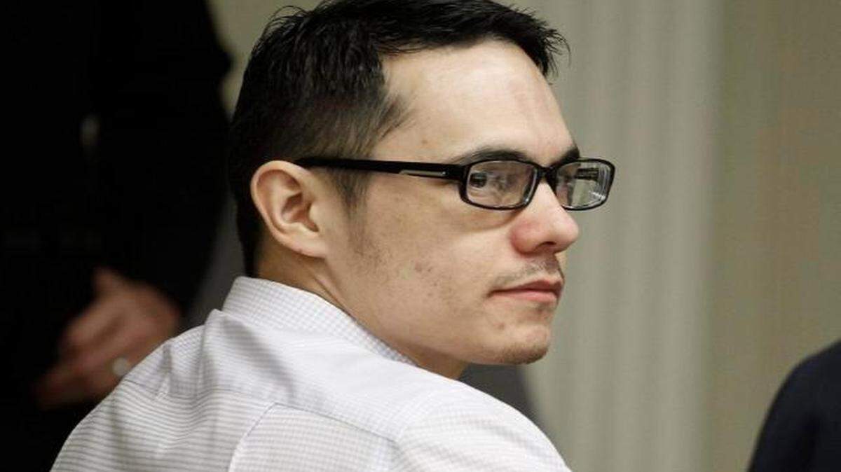 
Defendent Gabriel Armandariz looks around a Fort Worth courtroom. He accused of killing his two children and texting their pictures to their mother, Lauren Smith.
