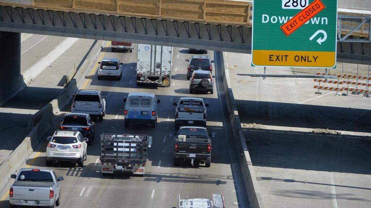 
Traffic moves slowly in the construction area on Interstate 35W and Spur 280 area near downtown Fort Worth.
