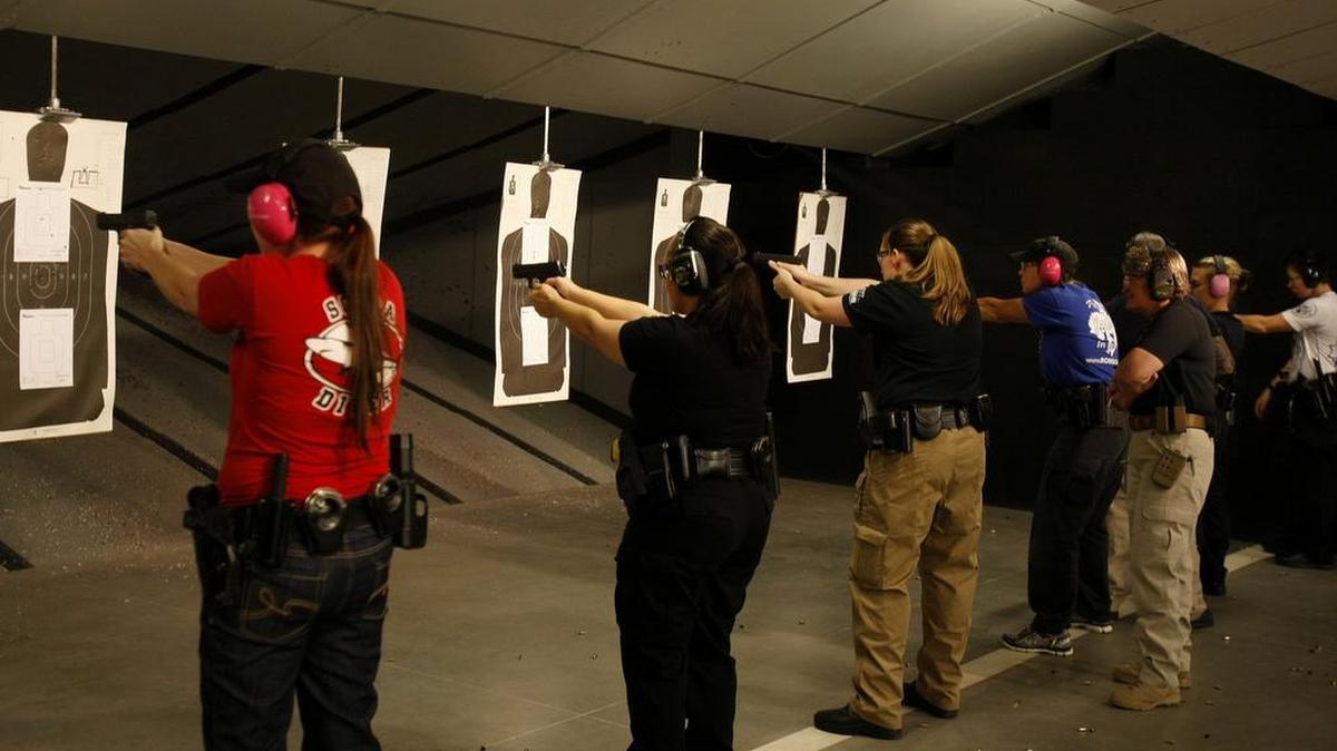 Recruiters from 18 area law enforcement agencies hope to attract female recruits at a Fort Worth career fair on Saturday.