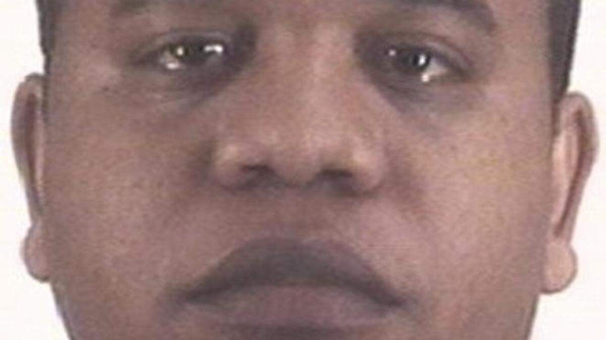 Declois Garrett Beacham, 33. Beacham also used the name Tre Garrett professionally, while he worked as artistic director of the Jubilee Theater.