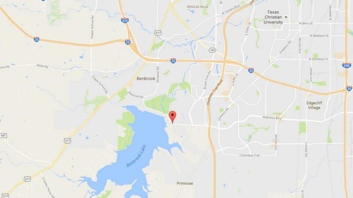 The body of a Fort Worth teen was recovered from Benbrook Lake Saturday night, a game warden said.