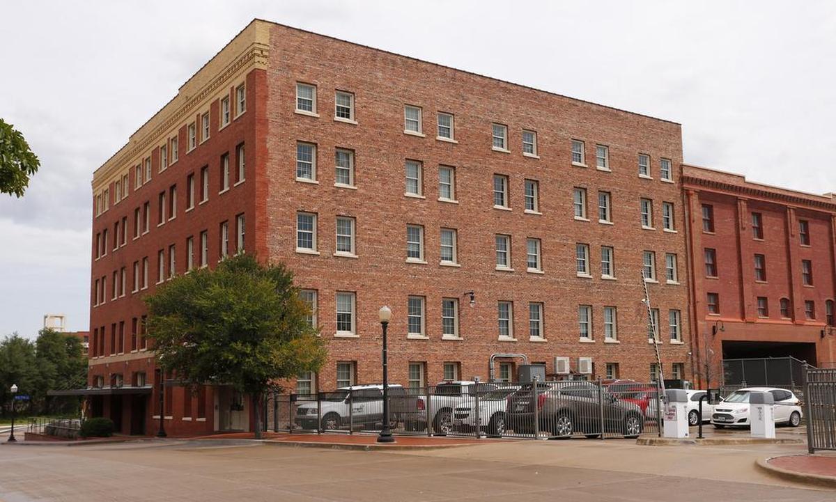 The Montgomery Ward/Tindall Storage building at 801 Grove Street in downtown Fort Worth was recently sold by XTO Energy to the Fort Worth Transportation Authority, The “T.” XTO is a subsidiary of ExxonMobil.