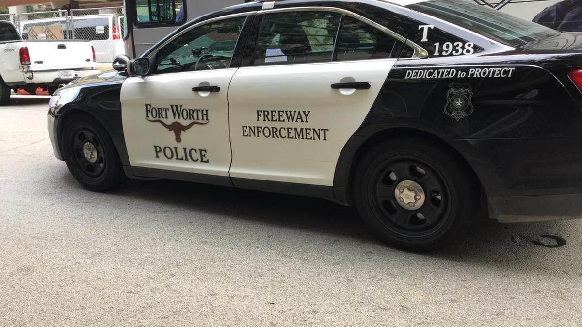 Fort Worth police say an officer was refused service at a local Wendy’s restaurant Thursday night.