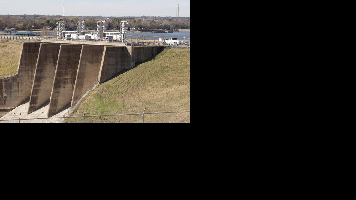 
The Tarrant Regional Water District provides raw water to almost all of Tarrant County. Part of that water supply includes Eagle Mountain Lake. Here, the dam and spillway are shown in a file photo.
