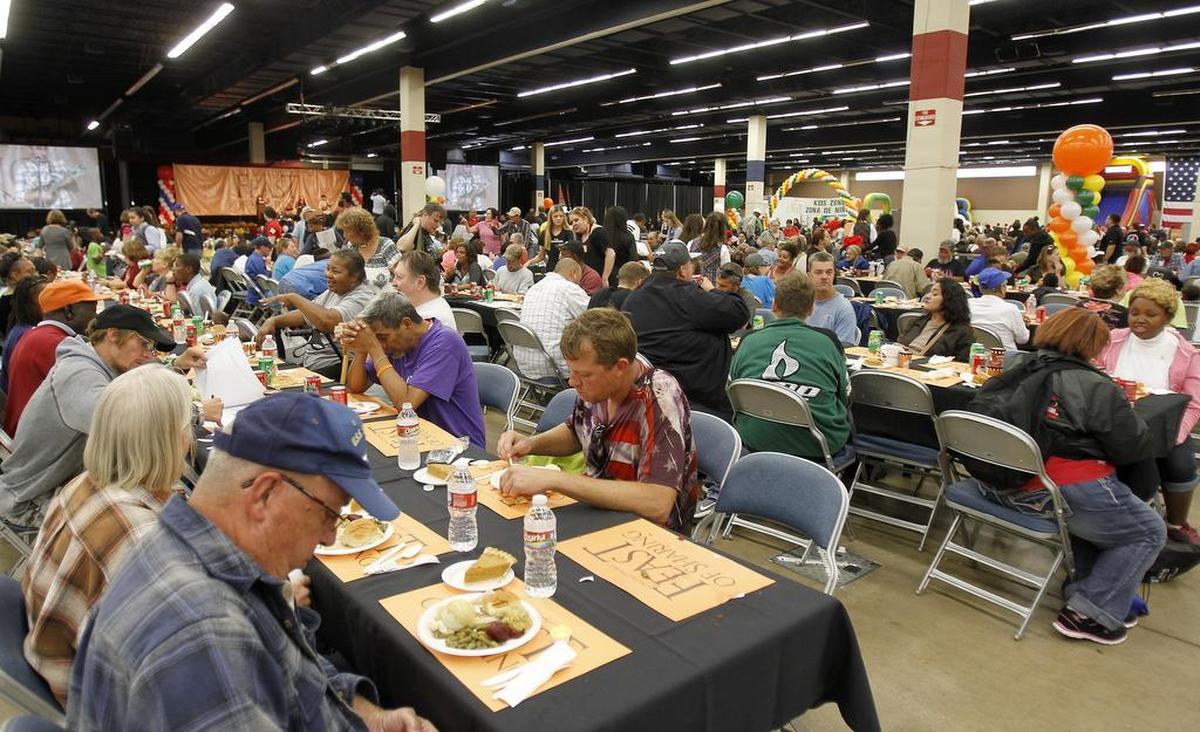 H-E-B/Central Market hosts its Feast of Sharing at Will Rogers Memorial Center in Fort Worth on Tuesday, Nov. 10, 2015.