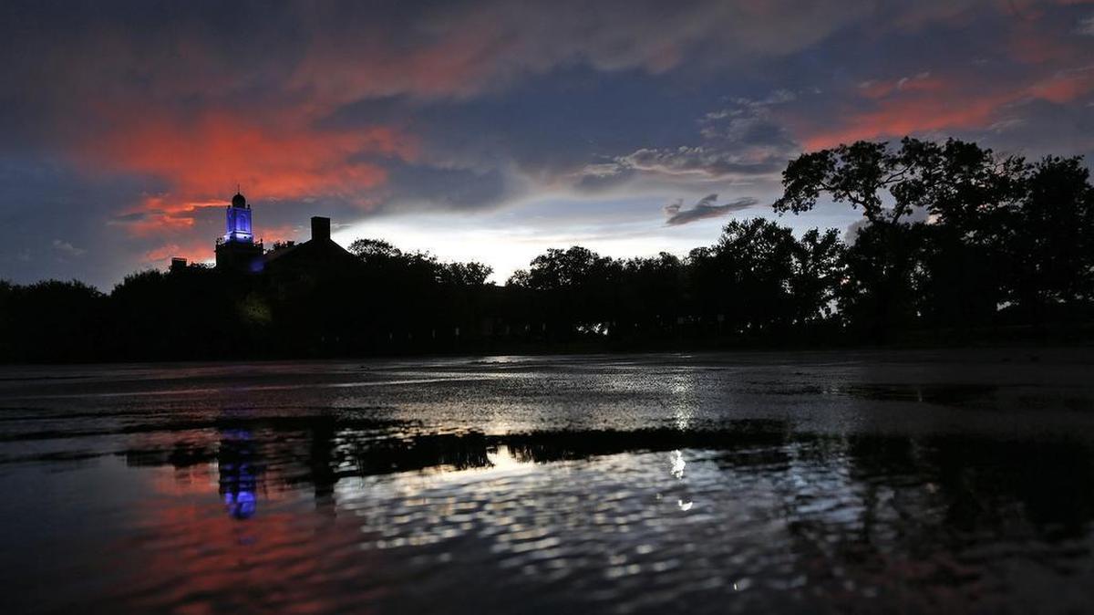 The chance for rain will be highest in the Fort Worth and Dallas areas on Tuesday afternoon.