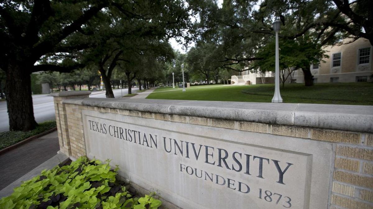 
TCU says it is working with Fort Worth police to help slow off-campus parties. (Star-Telegram/Joyce Marshall)
