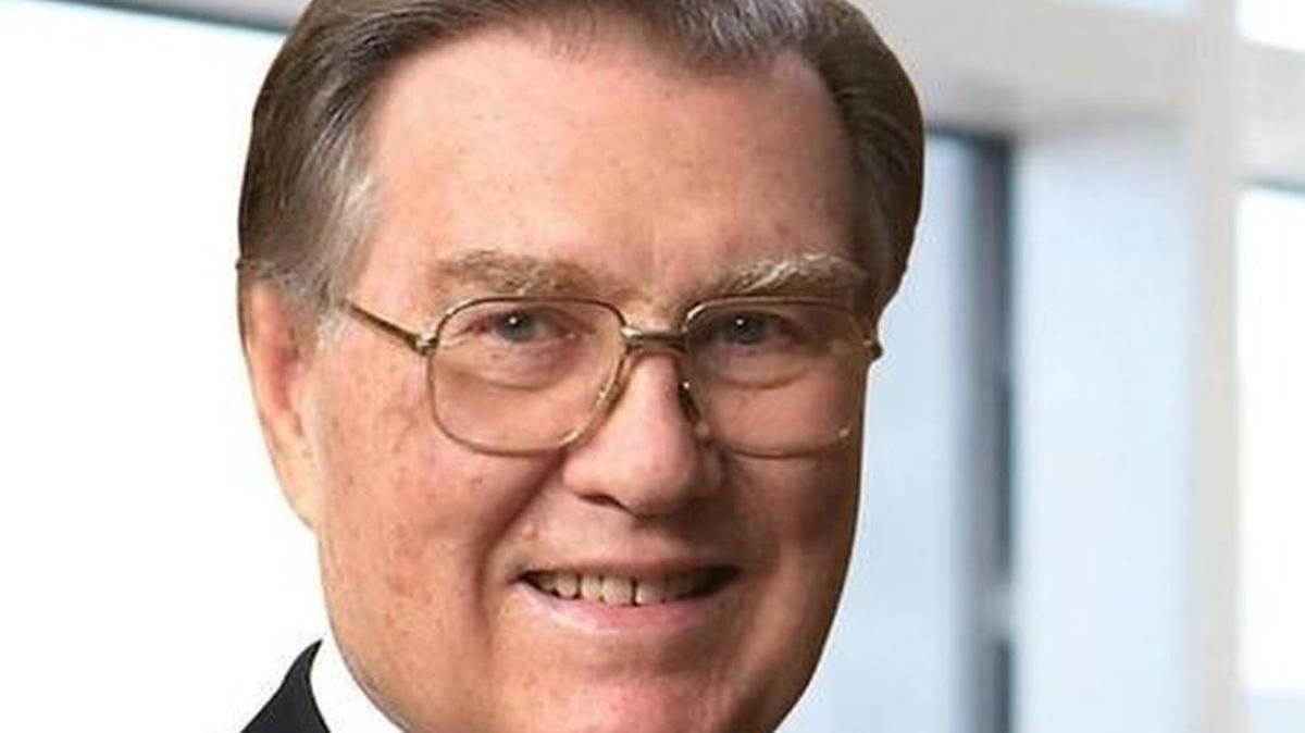 
Dee J. Kelly
