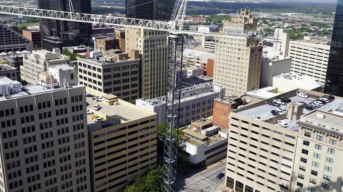 Downtown Fort Worth building owners, managers and security directors meet monthly to Fort Worth police.