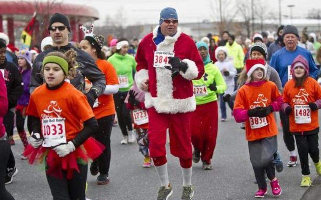 
The Fort Worth Jingle Bell Run/Walk for Arthritis at Burnett Park, 501 W. Seventh St. in downtown Fort Worth, begins at 2 p.m. Saturday with event registration and a family festival, followed by a 1-mile Reindeer Run at 4:30 p.m. and a 5K race starting at 5 p.m.

