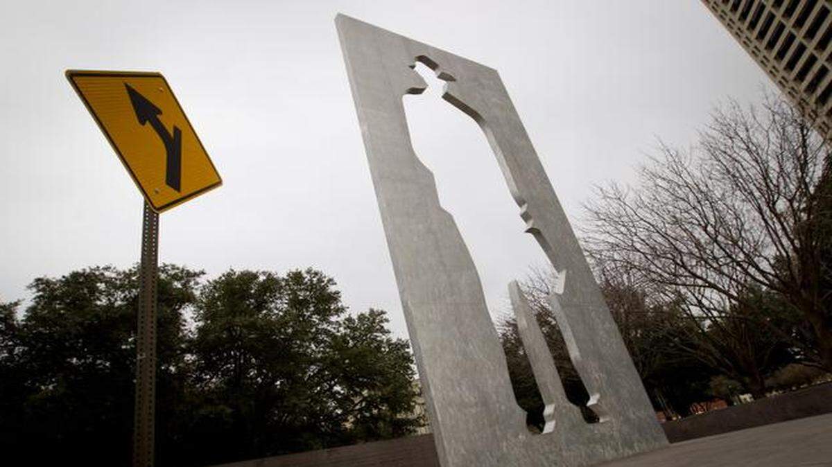 
Fort Worth officials plan to add a new designation to their types of parks, urban parks. The smaller, more urban definition will help the city acquire smaller parcels of lands to build parks in the central city. Burk Burnett Park has been reclassified as an urban park in their draft plan and was photographed on Friday.
