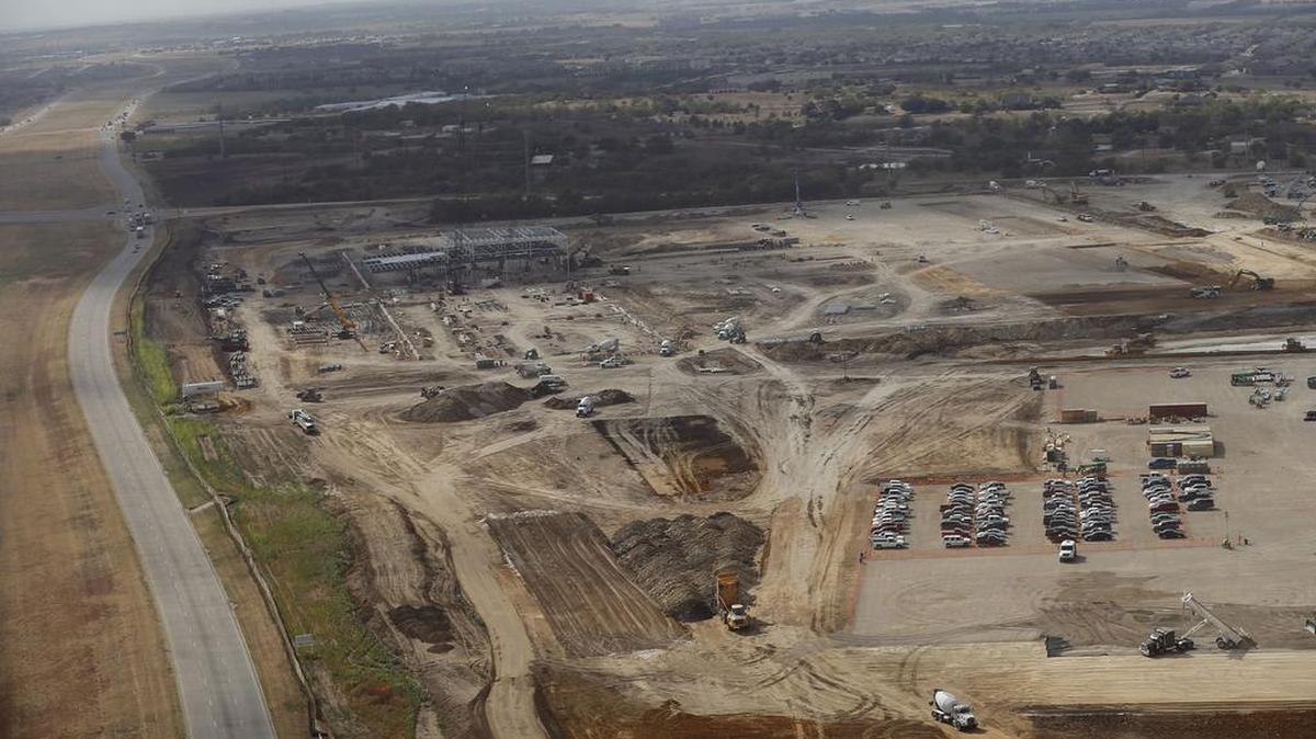 Social networking giant Facebook is building data centers in the Alliance Corridor.