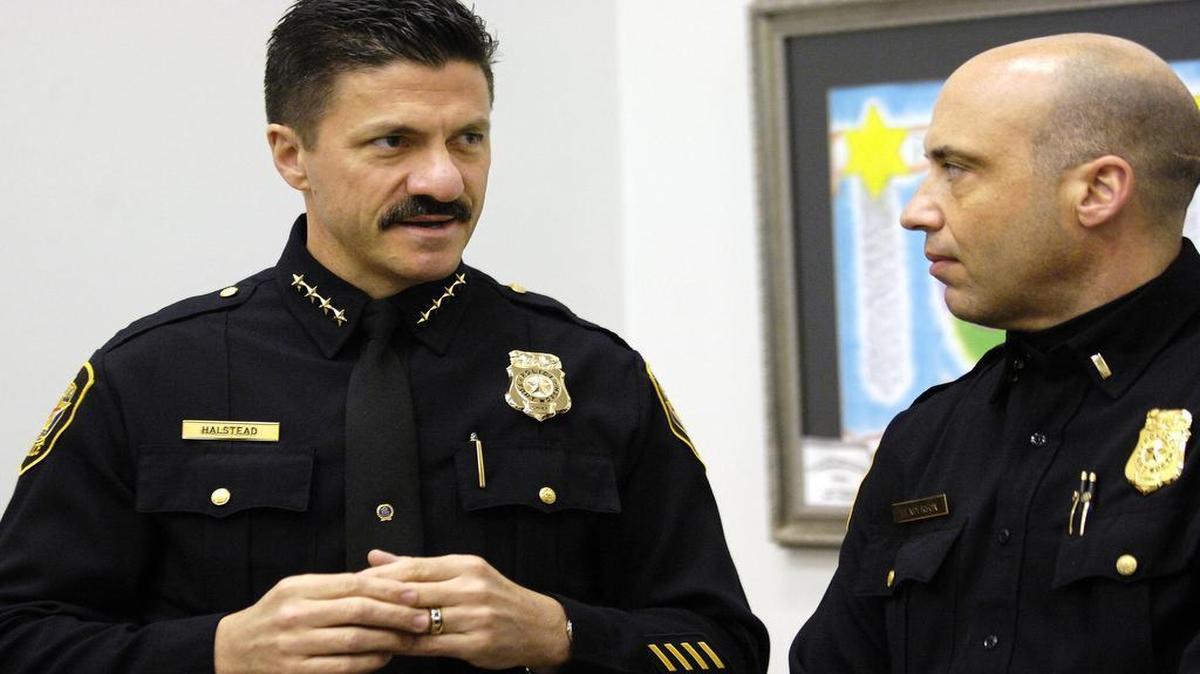 Former Fort Worth Police Chief Jeff Halstead, left, fired Chief of Staff, Maj. Paul Henderson, right, in May 2013. Henderson’s DWI trial started Monday in Parker County.