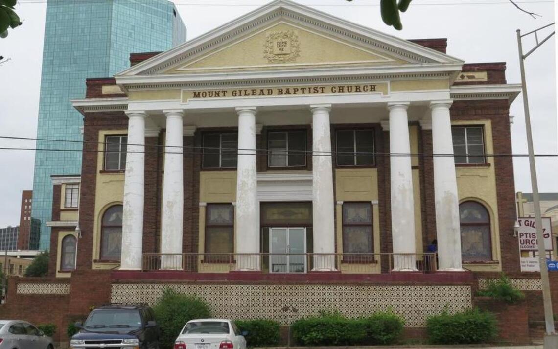 Founded by freed slaves, Fort Worth church faces uncertain future