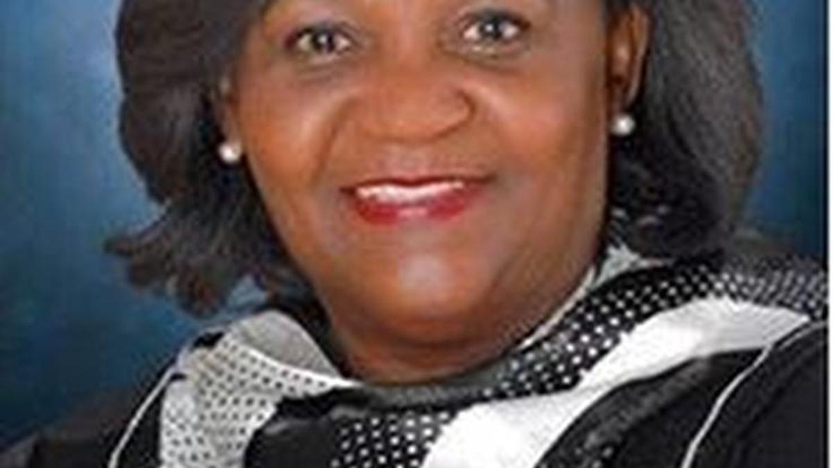 Lillie Biggins, Texas Health Harris Hospital president, received the inaugural Susan Halsey Leadership Award from the Fort Worth Chamber of Commerce. The chamber held its 134th annual meeting at the Omni Fort Worth Hotel.