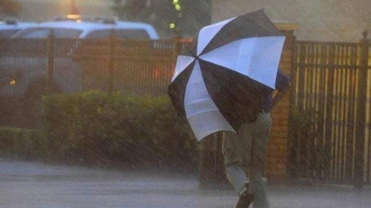 There’s a risk of severe weather Sunday in Tarrant County, according to the National Weather Service office in Fort Worth.