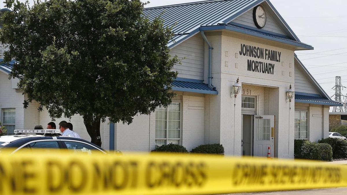 
Dondre Johnson, the former co-owner of Johnson Family Mortuary, was arrested at his pre-trial appearance Monday. (Star-Telegram/Ron Jenkins)
