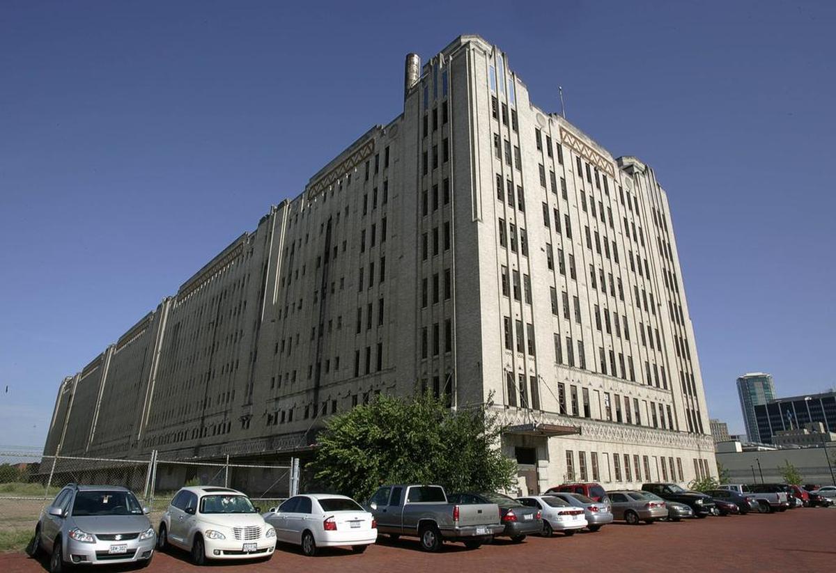 At about 600,000 square feet, the warehouse is one of the largest historic buildings in Fort Worth.
