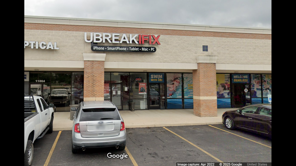 A customer was upset about service received at a phone repair shop, which led to a fight and then fatal shooting that left the customer and employee dead, Texas police said.