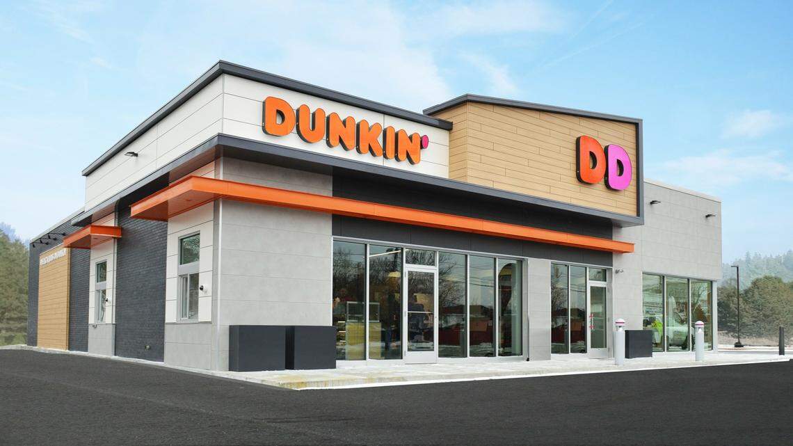 Three Dunkin’ workers accused of threatening a customer have been arrested, Texas cops say.