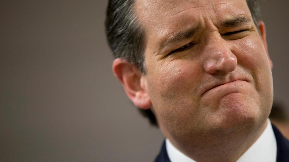 Live: Republican presidential candidate, Sen. Ted Cruz, R-Texas, grimaces as he speaks to community leaders during a campaign event at the Chabad Neshama Center, Thursday, April 7, 2016, in New York. (AP Photo/Mary Altaffer)