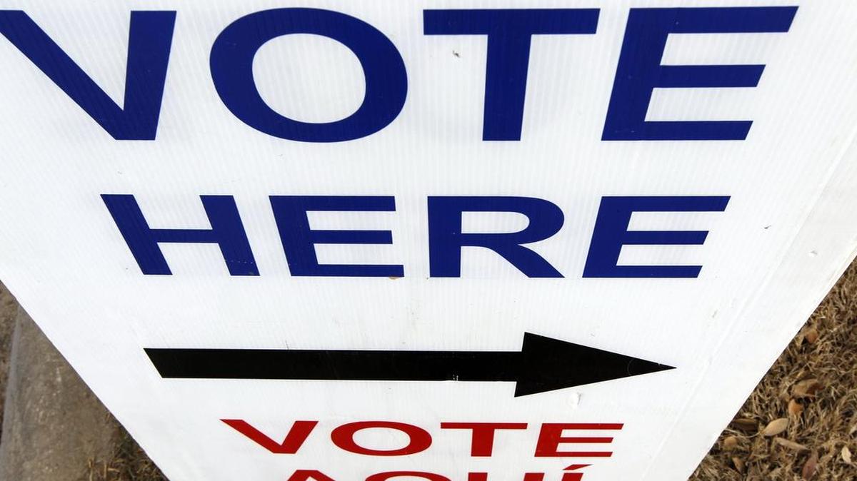 Signs will guide voters to voting locations.