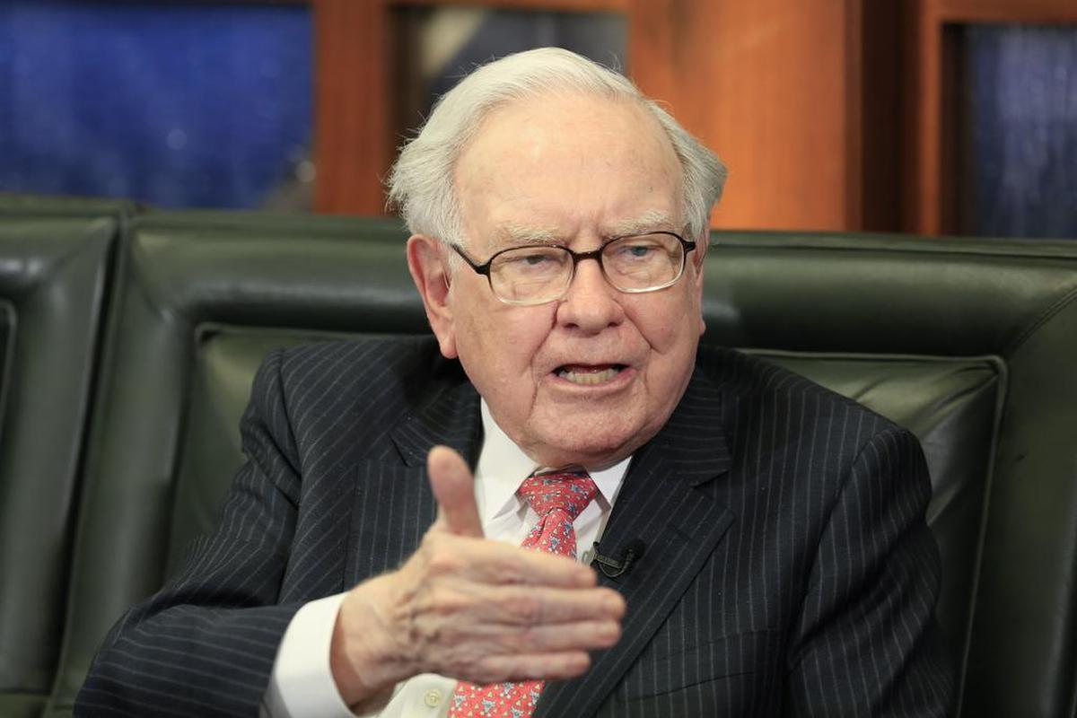Warren Buffett flew to Austin late in the 2017 legislative session to meet with Gov. Greg Abbott, Lt. Gov. Dan Patrick and Sen. Kelly Hancock as part of an effort to exempt Berkshire Hathaway Automotive from the law that bars auto manufacturers from also selling new cars in Texas.