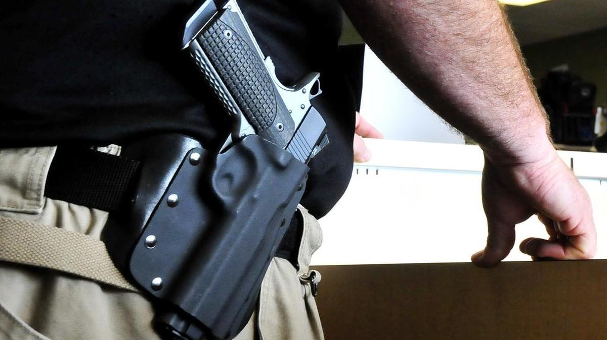 A law that would allow for the permitless carry of handguns in Texas is headed to the desk of Gov. Greg Abbott, who has signaled that he’ll sign the bill into law. 