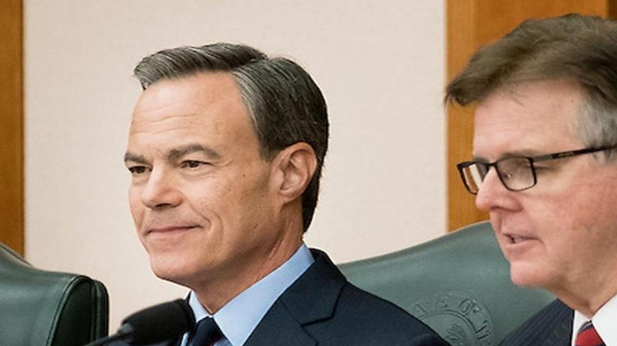 House Speaker Joe Straus and Lt. Gov. Dan Patrick at a Texas Legislative Budget Board meeting on Dec. 1.